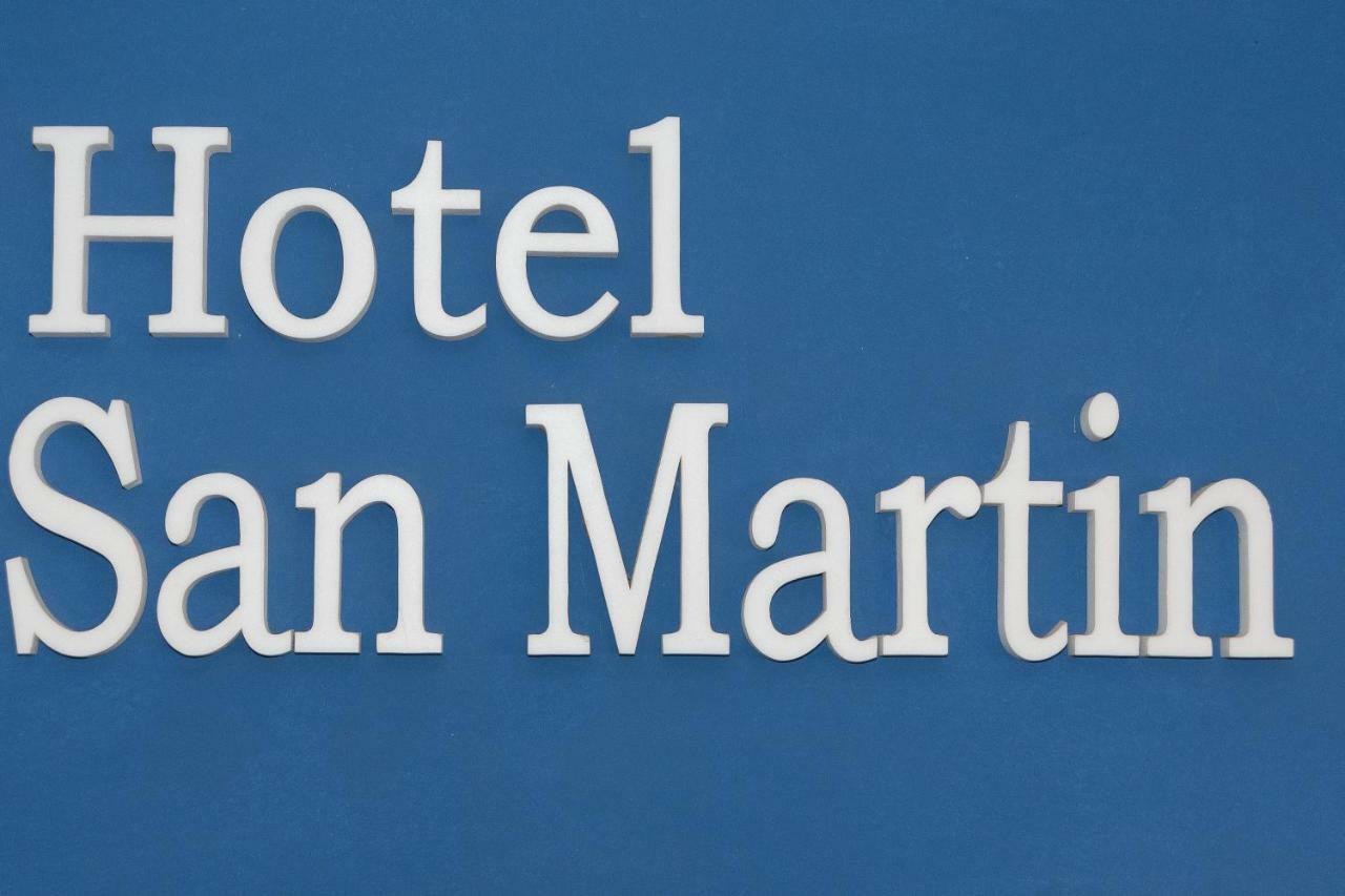 Hotel San Martin レコンキスタ エクステリア 写真